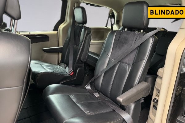 CHRYSLER TOWN & COUNTRY 3.6 LIMITED V6 24V GASOLINA 4P AUTOMÁTICO 2015/2015